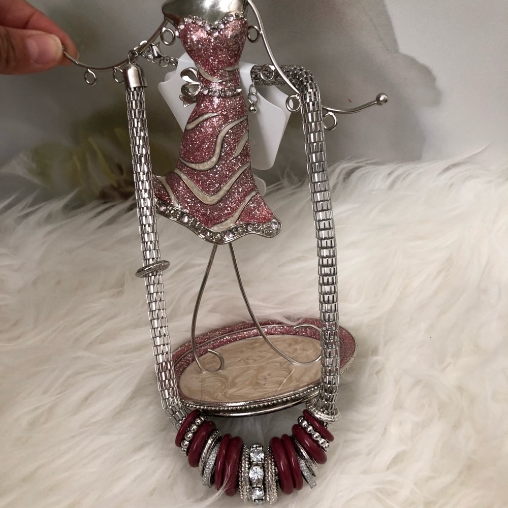 NWT/ Napier/ Beautiful Two Tone Bands Necklace